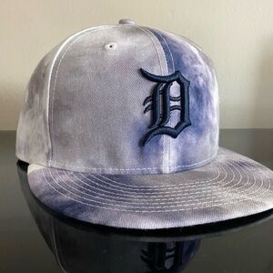 🧢 Detroit Tigers New Era 9FIFTY Snapback Hat – Tie Dye Gray 🧢